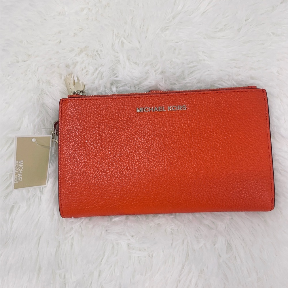 Micheal Kors wallet